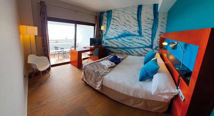 Hotel Costa Calero Thalasso & Spa - Wohnbeispiel JS Select mit Verbindungstür (Zimmercodierung XV1)