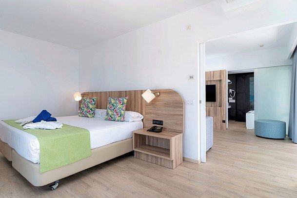 Hotel Costa Calero Thalasso & Spa - Wohnbeispiel Suite Meerblick (Zimmercodierung WBM)