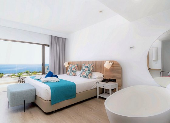 Costa Calero Thalasso & Spa - Wohnbeispiel Suite Meerblick (Zimmercodierungen WBM & W1M)