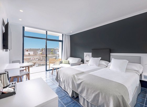 Mirador Papagayo by LIVVO - Wohnbeispiel Doppelzimmer Poolblick (Zimmercodierung DBP)