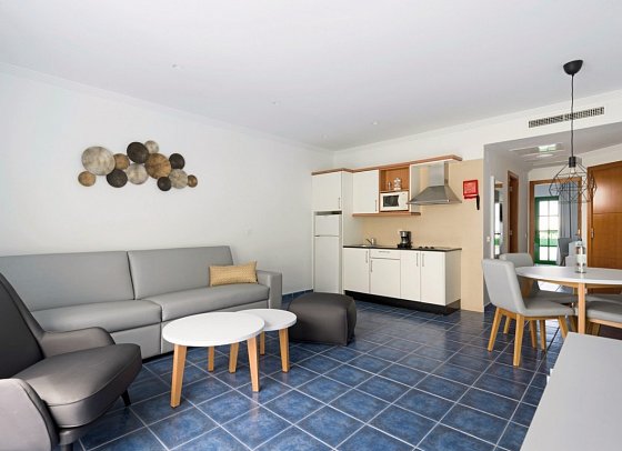 Mirador Papagayo by LIVVO - Wohnbeispiel Familienzimmer (Zimmercodierung FB1)