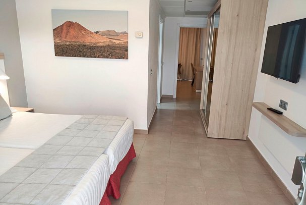 Lanzarote Village - Wohnbeispiel Familienzimmer (Zimmercodierung FB1)