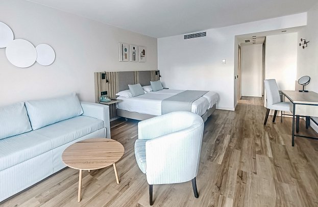 Las Costas - Wohnbeispiel Doppelzimmer Meerblick (ab August2025) (Zimmercodierungen D1M & D2M)