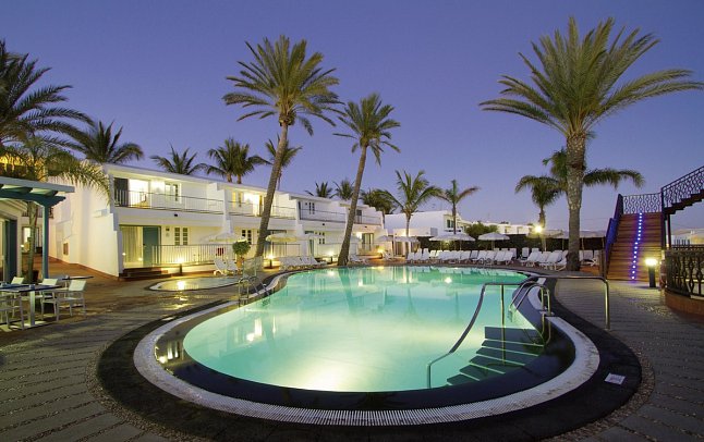 Plus Fariones Apartamentos