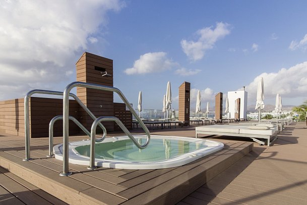 Plus Fariones Apartamentos