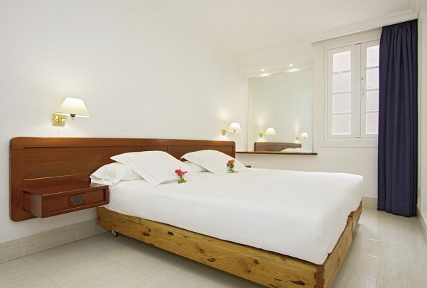 Plus Fariones Apartamentos