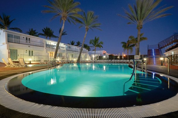 Plus Fariones Apartamentos