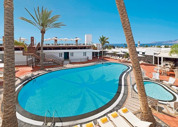 Plus Fariones Apartamentos