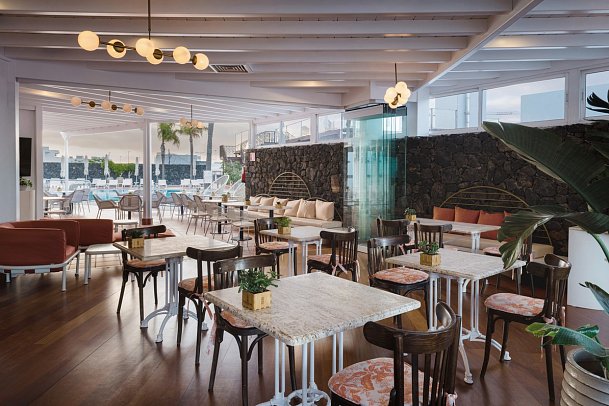 Plus Fariones Apartamentos