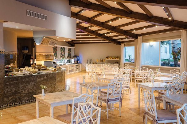 Plus Fariones Apartamentos