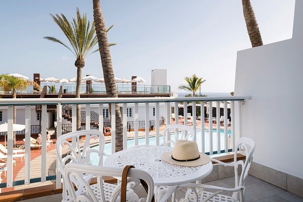 Plus Fariones Apartamentos