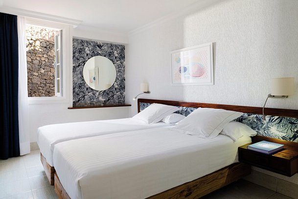 Plus Fariones Apartamentos