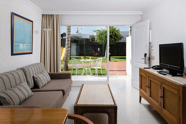 Plus Fariones Apartamentos