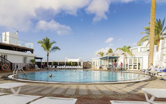 Plus Fariones Apartamentos