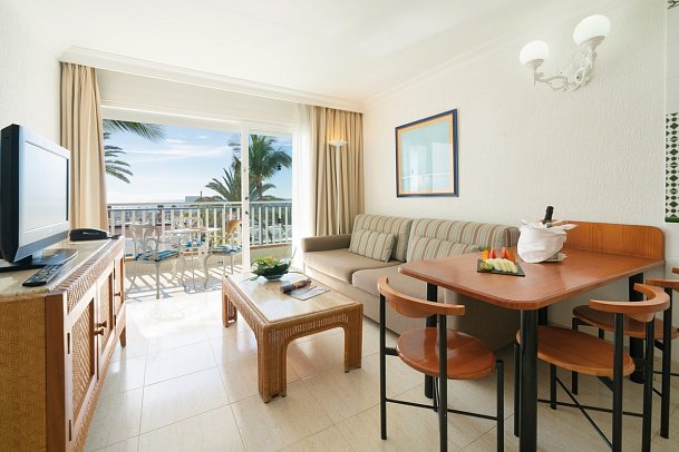 Plus Fariones Apartamentos
