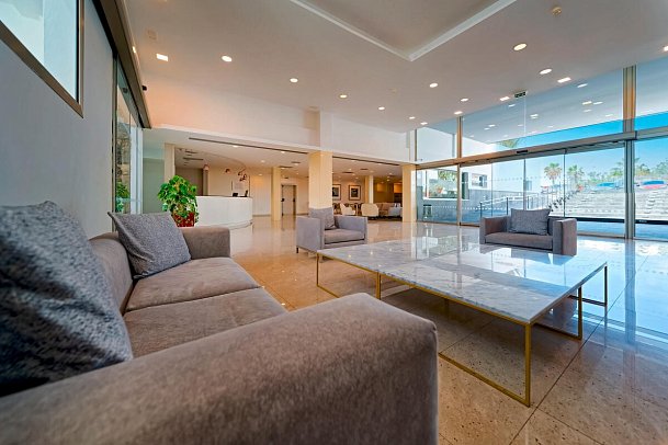 Floresta - Rezeption/Lobby