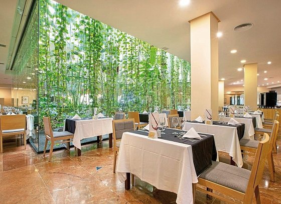 Hipotels Natura Palace