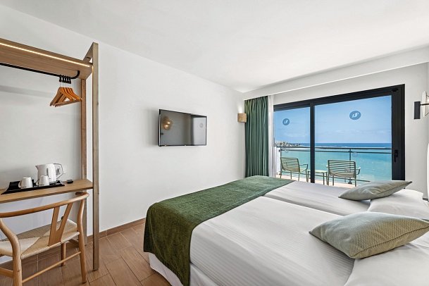 THB Lanzarote Beach - Wohnbeispiel Doppelzimmer Meerblick (Zimmercodierung DBM)