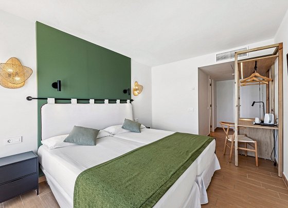 THB Lanzarote Beach - Wohnbeispiel Doppelzimmer Meerblick (Zimmercodierung DBM)