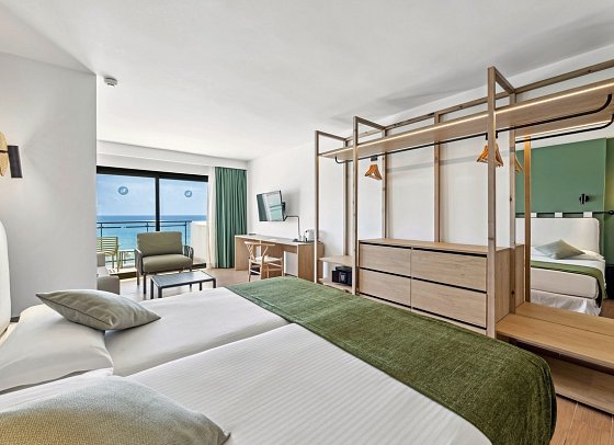 THB Lanzarote Beach - Wohnbeispiel Familienzimmer Meerblick (Zimmercodierungen FBM & F1M)
