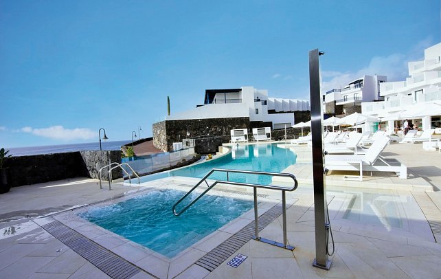 Royal Marina Suites Boutique Hotel