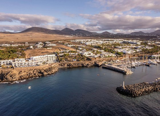 Royal Marina Suites Boutique Hotel