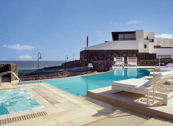 Royal Marina Suites Boutique Hotel