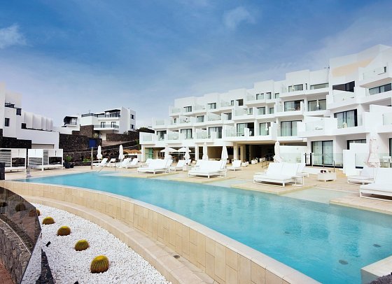 Royal Marina Suites Boutique Hotel