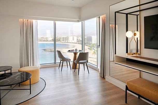 Arrecife Gran Hotel & Spa - Wohnbeispiel Suite Meerblick (Zimmercodierungen WBM, WHM, W1M & WDM)