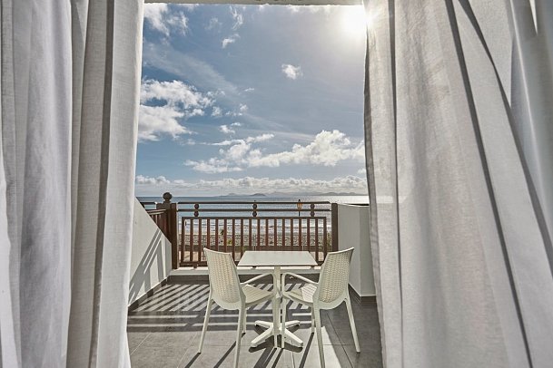 Sandos Papagayo - Wohnbeispiel Doppelzimmer Superior Meerblick (Zimmercodierung DSM)