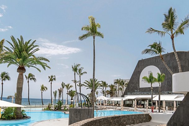 Plus Fariones Suite Hotel