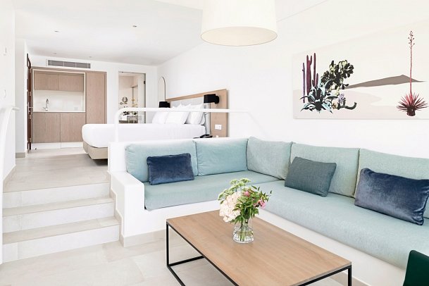 Plus Fariones Suite Hotel - Wohnbeispiel Open Suite (Zimmercodierungen JBM, J2M, J1D, J2D, JN1 & JNM)