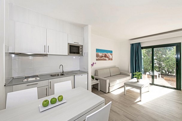 THB Flora - Wohnbeispiel Appartement Superior (Zimmercodierungen AS1 & OS1)