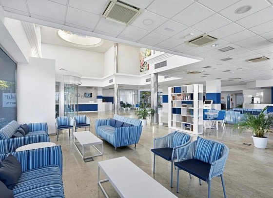 THB Tropical Island - Lobby