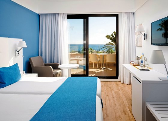 Alexandre Grand Teguise Playa - Wohnbeispiel Doppelzimmer Meerblick 1.-3. Etage (Zimmercodierung DBM)