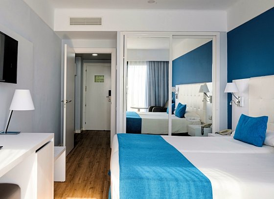 Alexandre Grand Teguise Playa - Wohnbeispiel Doppelzimmer Meerblick 1.-3. Etage (Zimmercodierung DBM)