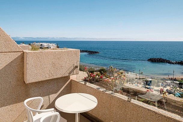 Alexandre Grand Teguise Playa - Wohnbeispiel Doppelzimmer Meerblick 1.-3. Etage (Zimmercodierung DBM)