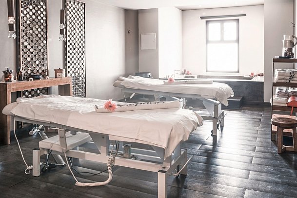 H10 White Suites Boutique