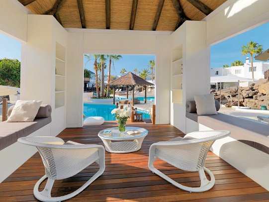 H10 White Suites Boutique