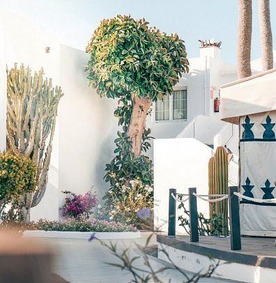 H10 White Suites Boutique