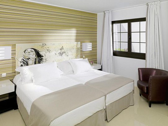 H10 White Suites Boutique - Wohnbeispiel Suite Gartenblick (Zimmercodierung WBG)