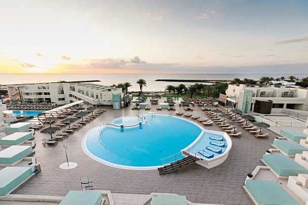HD Beach Resort & Spa