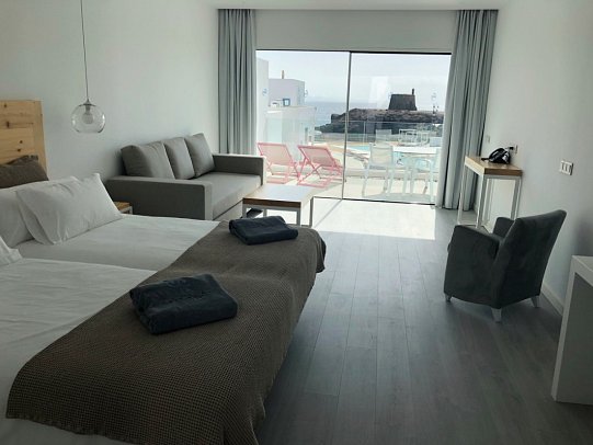 La Cala Suites Hotel