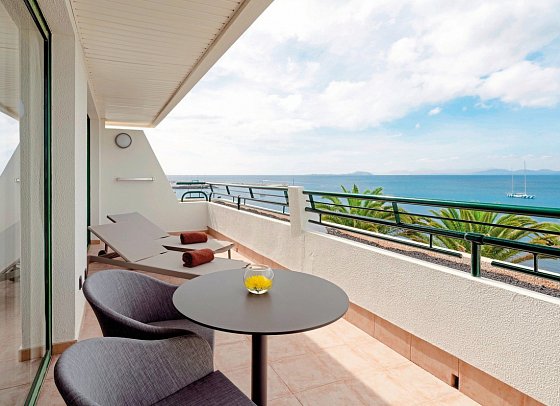 Grand Hyatt Lanzarote Playa Dorada Resort - Wohnbeispiel Master Suite frontaler Meerblick Preferred Club (Zimmercodierung WMO)