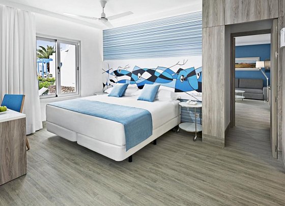 Elba Lanzarote Royal Village Resort - Wohnbeispiel Juniorsuite mit Verbindungstür (Zimmercodierung JV1)