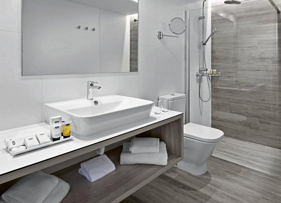 Elba Lanzarote Royal Village Resort - Wohnbeispiel Bad (Zimmercodierungen JB1, JC1, JF1, JC2, JV1, WF1 & WO1)