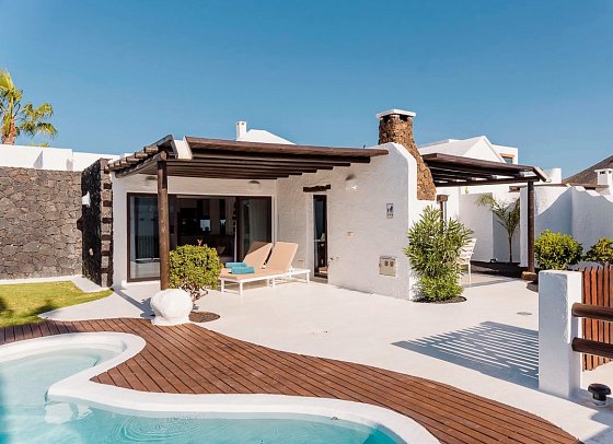 Kamezi Boutique Villas - Wohnbeispiel Villa Deluxe (Zimmercodierungen VD1, VD2 & VD3)