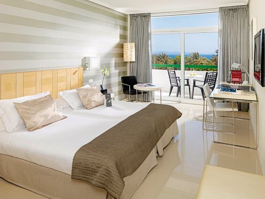 H10 Lanzarote Princess - Wohnbeispiel Doppelzimmer Privilege Poolblick (Zimmercodierung DRP)