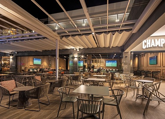 Barceló Playa Blanca - Champs Sports Bar