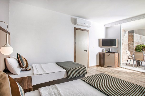 Palm Wings Ephesus Beach Resort - Wohnbeispiel Familienzimmer mit Verbindungstür